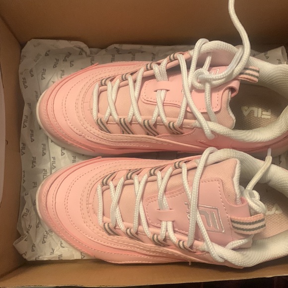 Pink woman’s fila - Picture 3 of 3